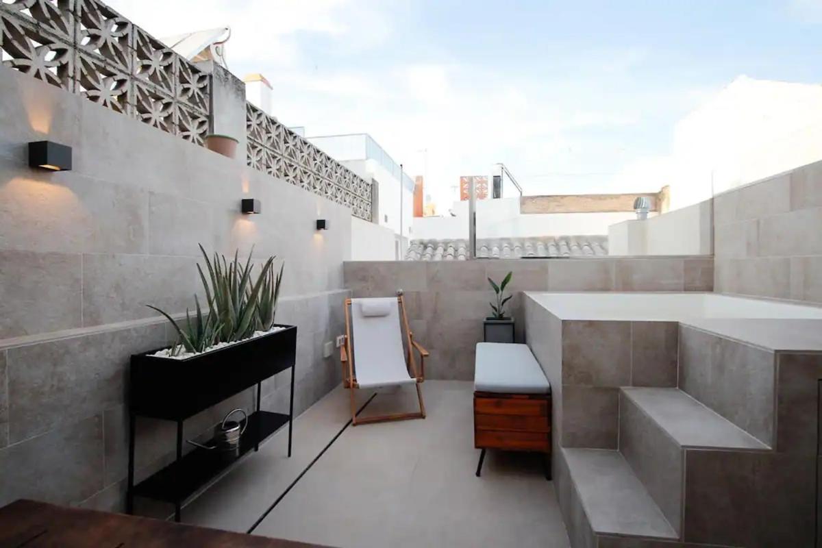 Komodo Gran Poder - Penthouse With Private Pool And Cozy Twin Bedroom Central Apartment Севилья Экстерьер фото